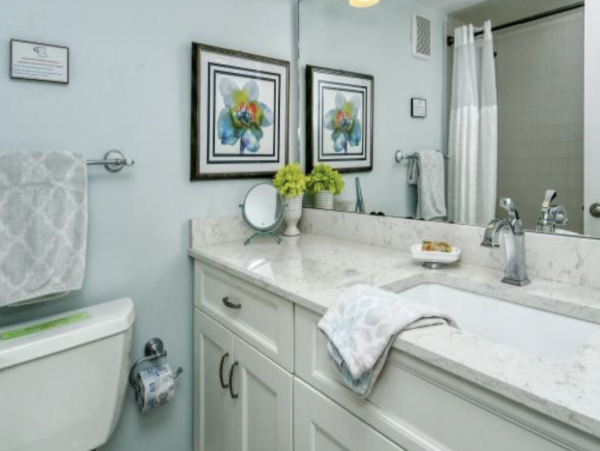 Charming Vacation Rental on Longboat Key. Call Today.
